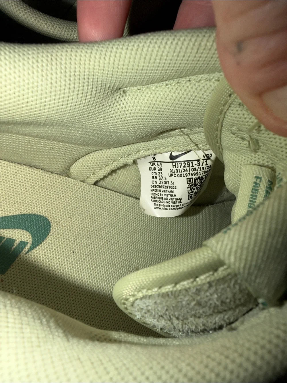 Nike Dunk Low Olive Aura Size 8